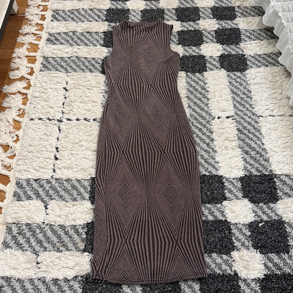 Sculpting Brown Textured Midi Dress